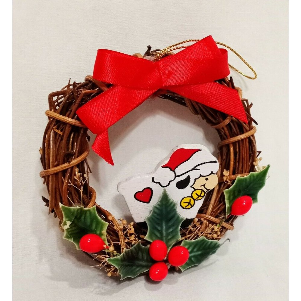 Giftco Inc. Wreath Sheep Christmas Ornament 3 3/4" Holiday Holly Berries